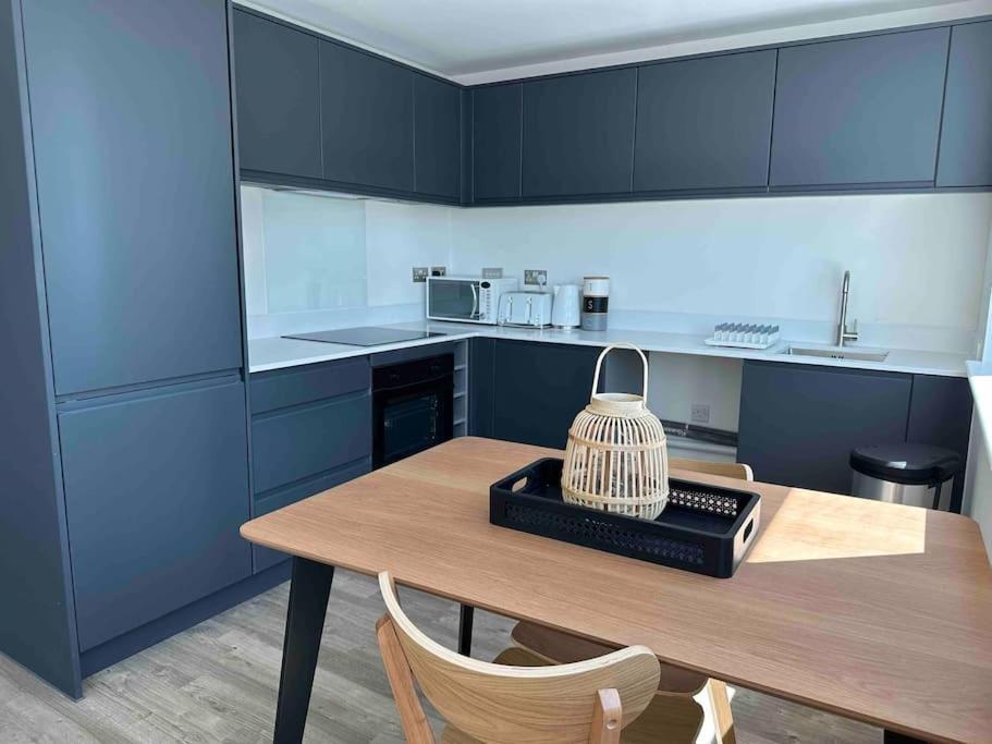 Ferienwohnung 1 Bed Flat With View Of Old Trafford Manchester Exterior foto